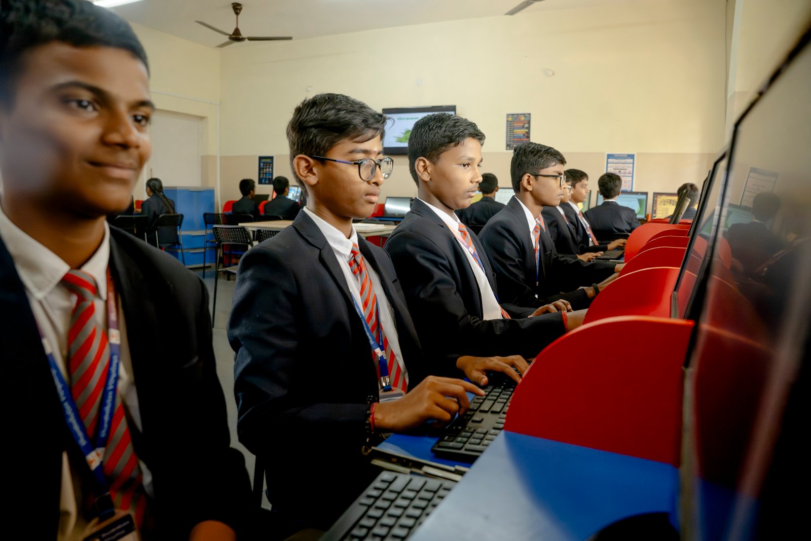 Computer lab/UKP02153.jpg