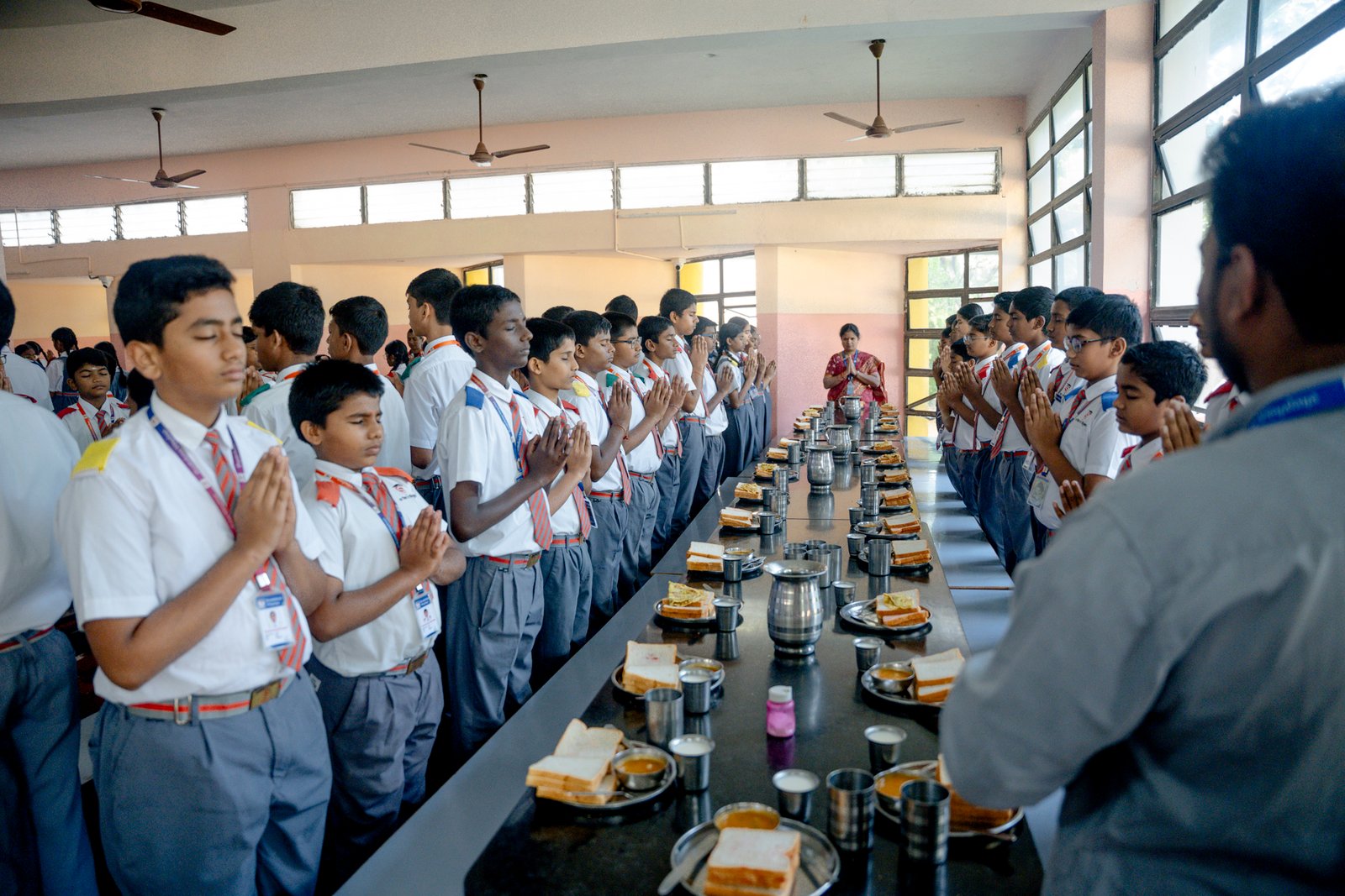 Dining hall/UKP01643.jpg
